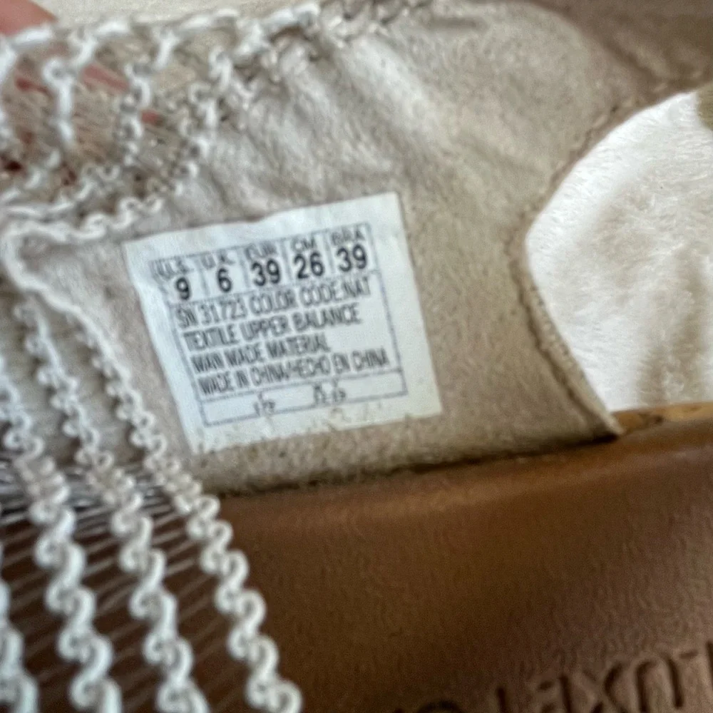 Skechers Women’s Beige Cork Wedge‎ Sandals Sz 9